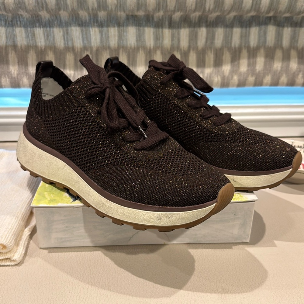 Nordstrom Brown Sneakers Modern Casual Design